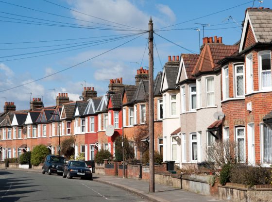 harga properti Inggris berpotensi naik dengan kenaikan perekonomian tahun ini.