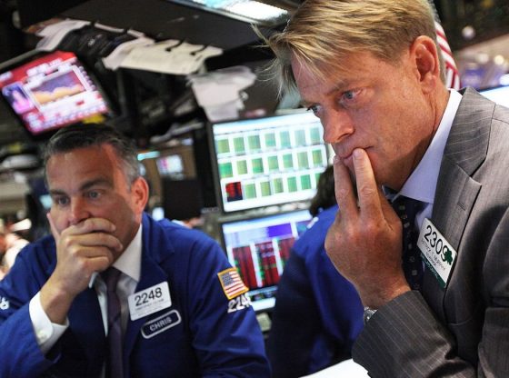 Pasar dilanda kepanikan dengan naiknya imbal hasil Obligasi.