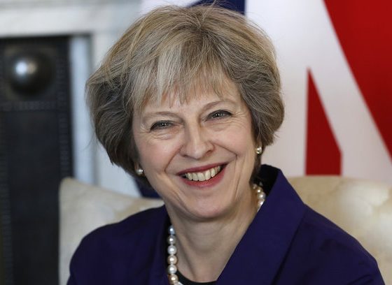 PM. Theresa May mengancam para pembangkan di Partainya, bila menolak usulannya maka harus bersiap denga Brexit No Deal. (Lukman Hqeem)